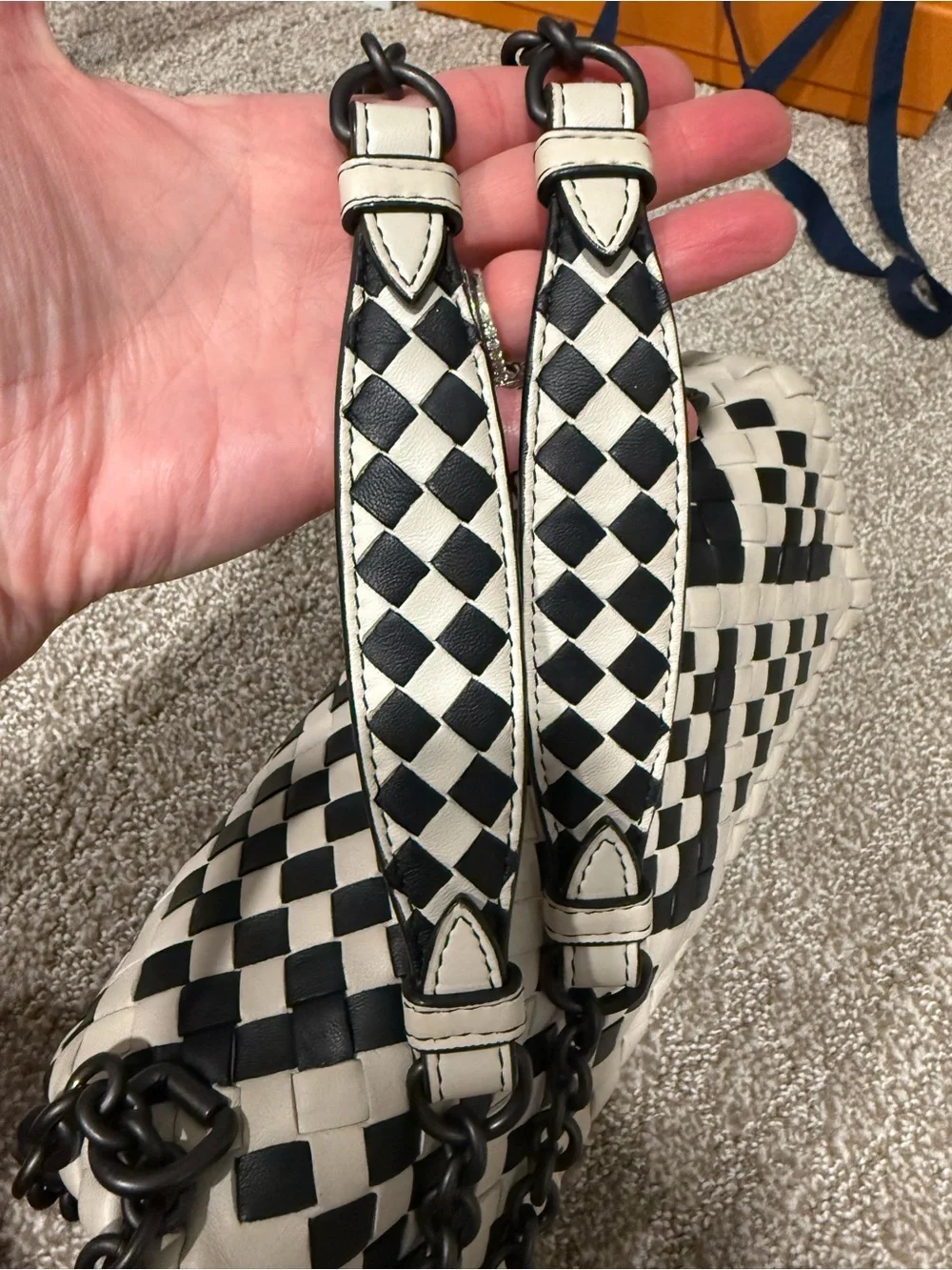 Bottega Veneta Intrecciato Olimpia Medium